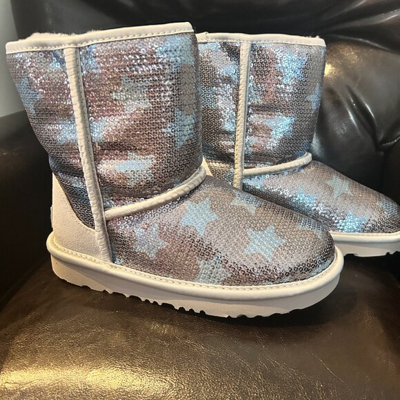 Brand New UGG Classic Short Sequin Star Denim Blue Boots - Youth Size 2